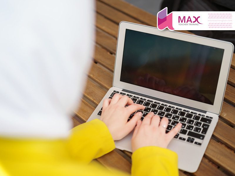 4 نکته برای تدریس آنلاین به بزرگسالان 1 تدریس آنلاین به بزرگسالان